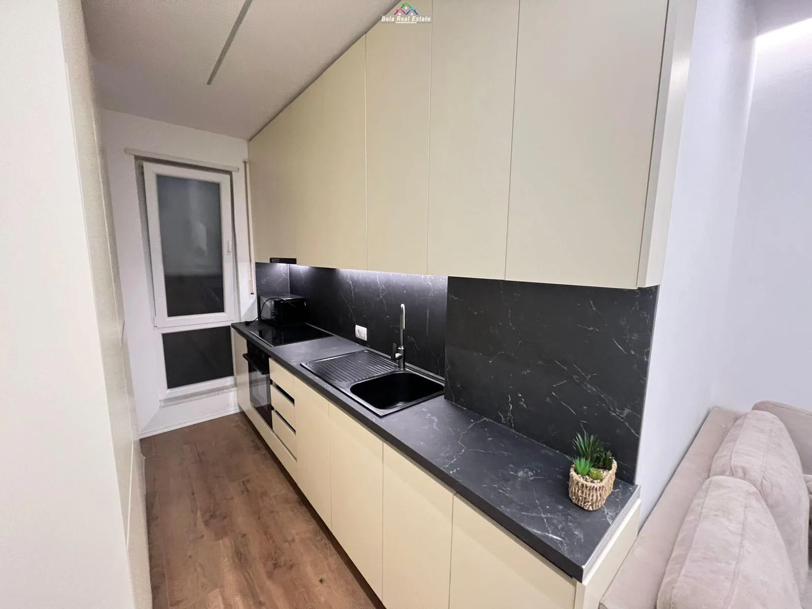 Apartament Me Qera 1+1 ne Myslym Shyr (ID B2101279) Tirane