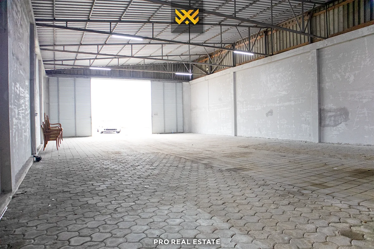 Depo 350m² me #QIRA në Obiliq.