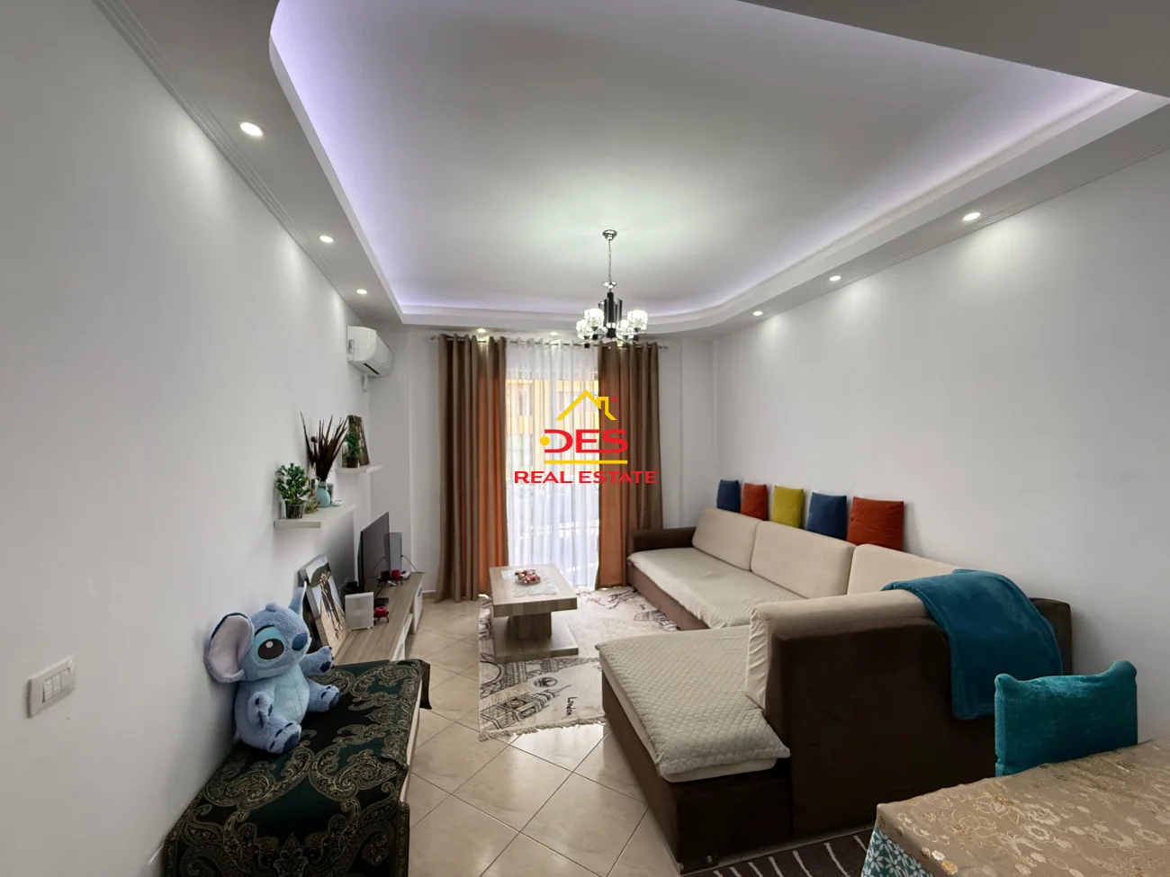 Shitet apartament 1+1 te ish kombinati i peshkut ,vlorë