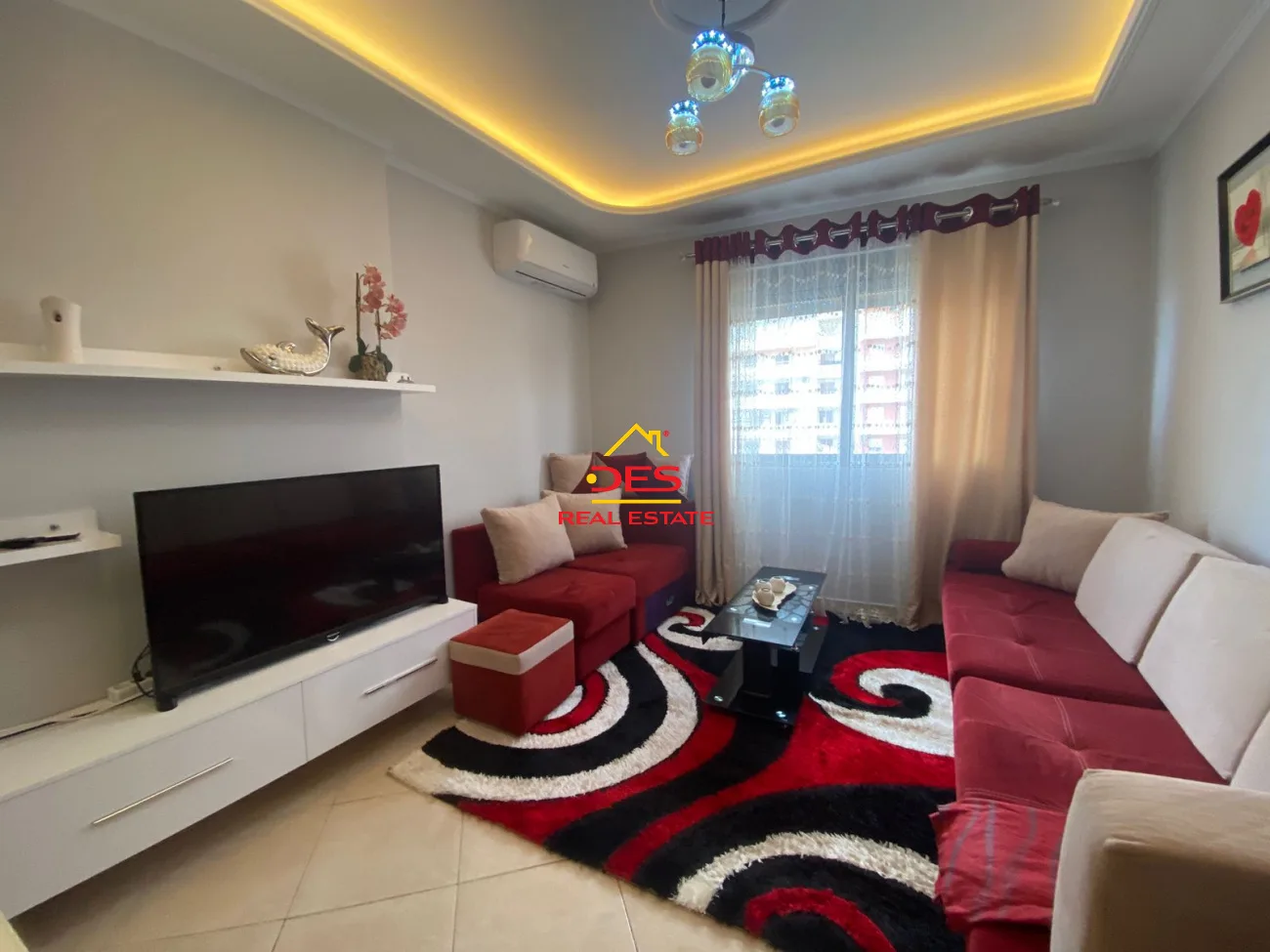 Jepet me qira apartament 2+1 pranë ish karburant vola , vlorë
