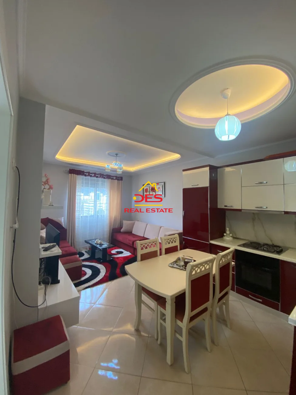 Jepet me qira apartament 2+1 pranë ish karburant vola , vlorë
