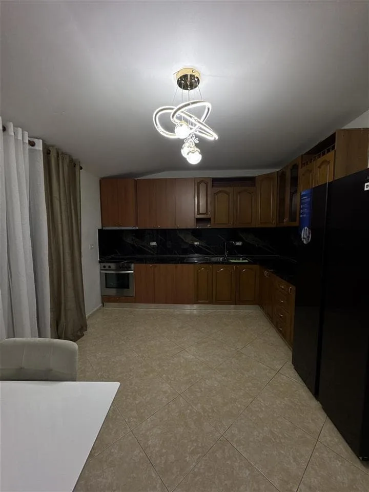 Vile Me Qera 2+1 Ne Porcelan (ID BV22476) Tirane