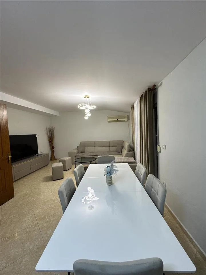 Vile Me Qera 2+1 Ne Porcelan (ID BV22476) Tirane