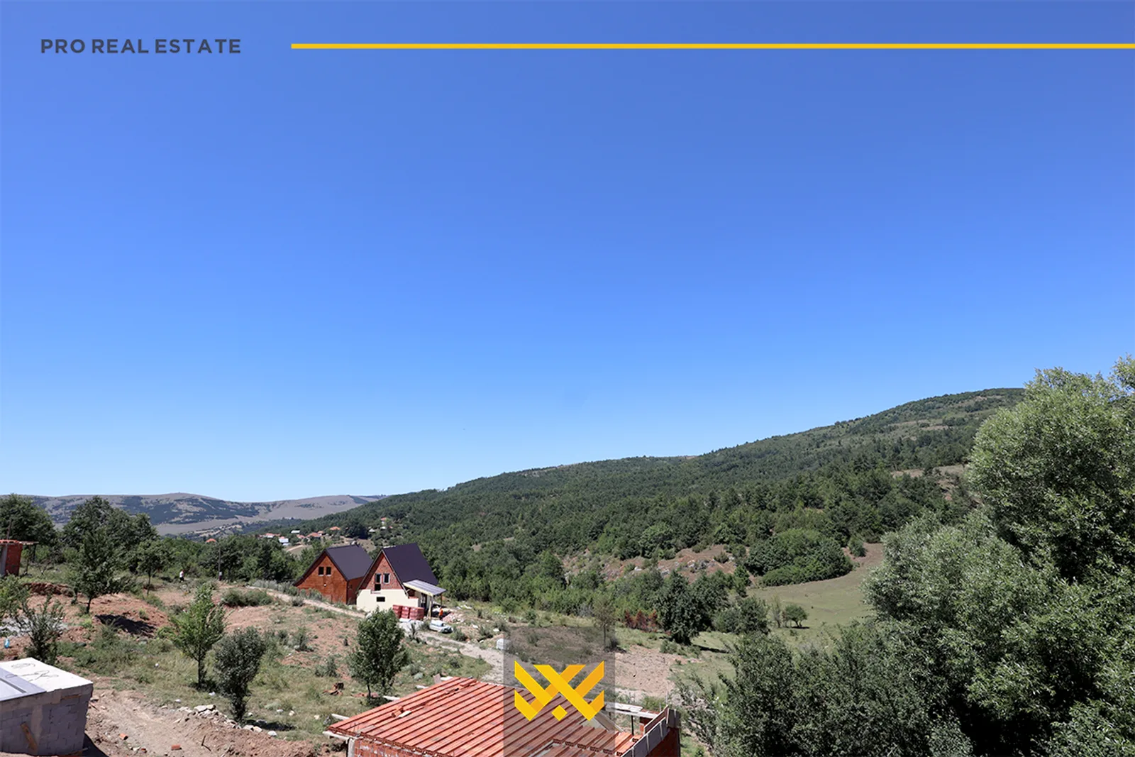 Vilë 105m² në #SHITJE në Novobërdë.