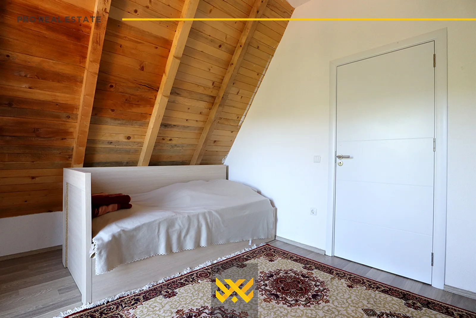 Vilë 105m² në #SHITJE në Novobërdë.