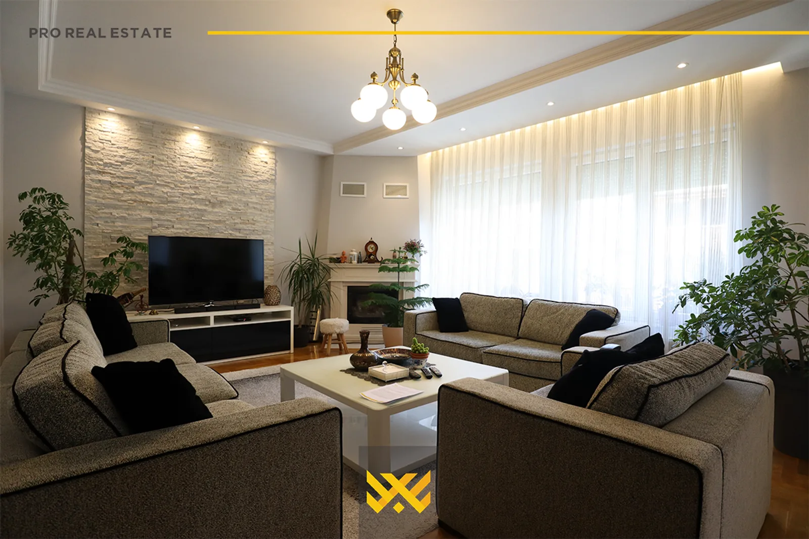 Shtëpi 633m² në #SHITJE në Veternik.