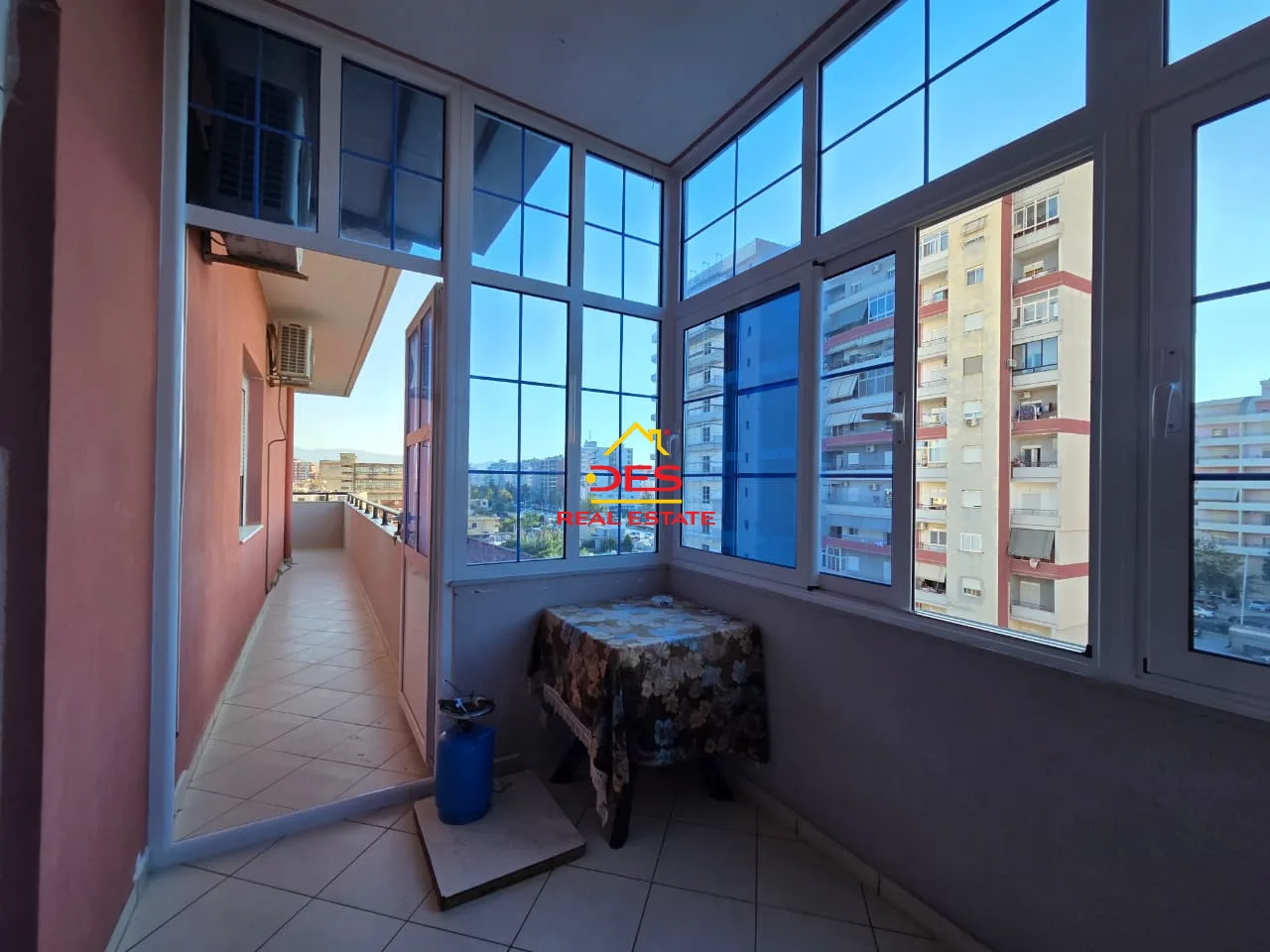 Jepet me qira apartament 2+1 pranë kishës ortodokse, vlorë.