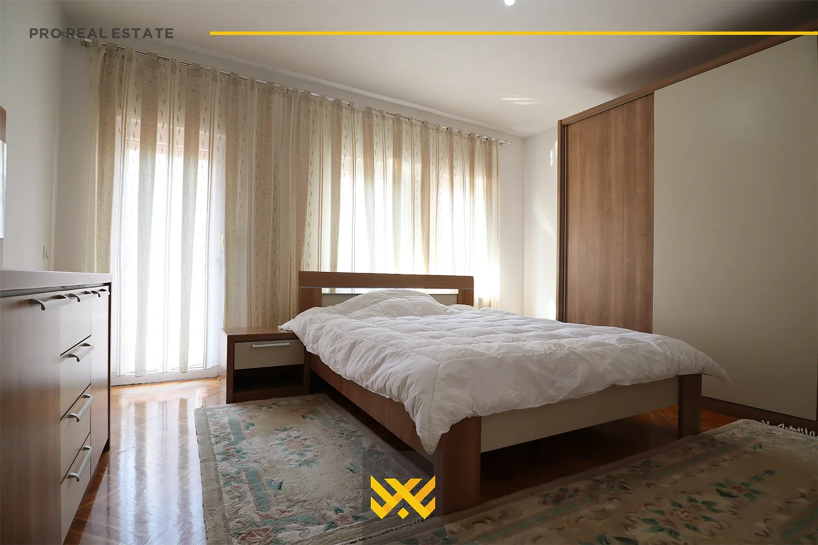Shtëpi 400m² me #QIRA në Lagje të Spitalit.