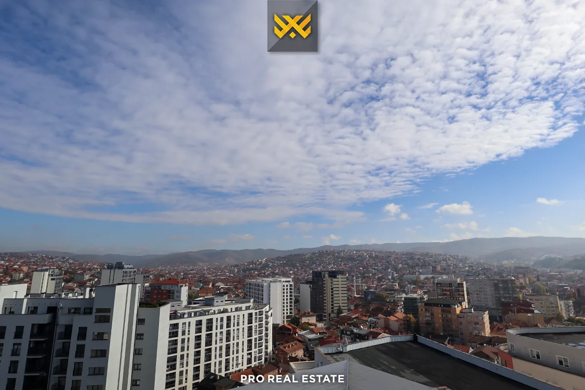 Banesë Penthouse 105.94m² + 31.8m² për #SHITJE në Tophane