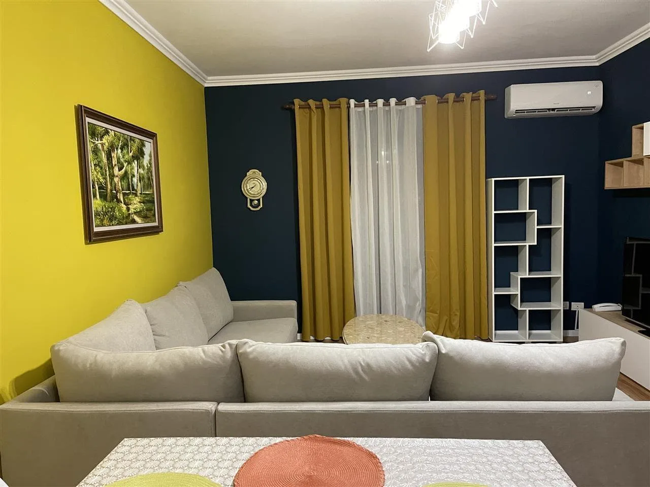 Apartament me qera 2+1 Tek Ish-Restorant Durresi (ID B220142) Tirane