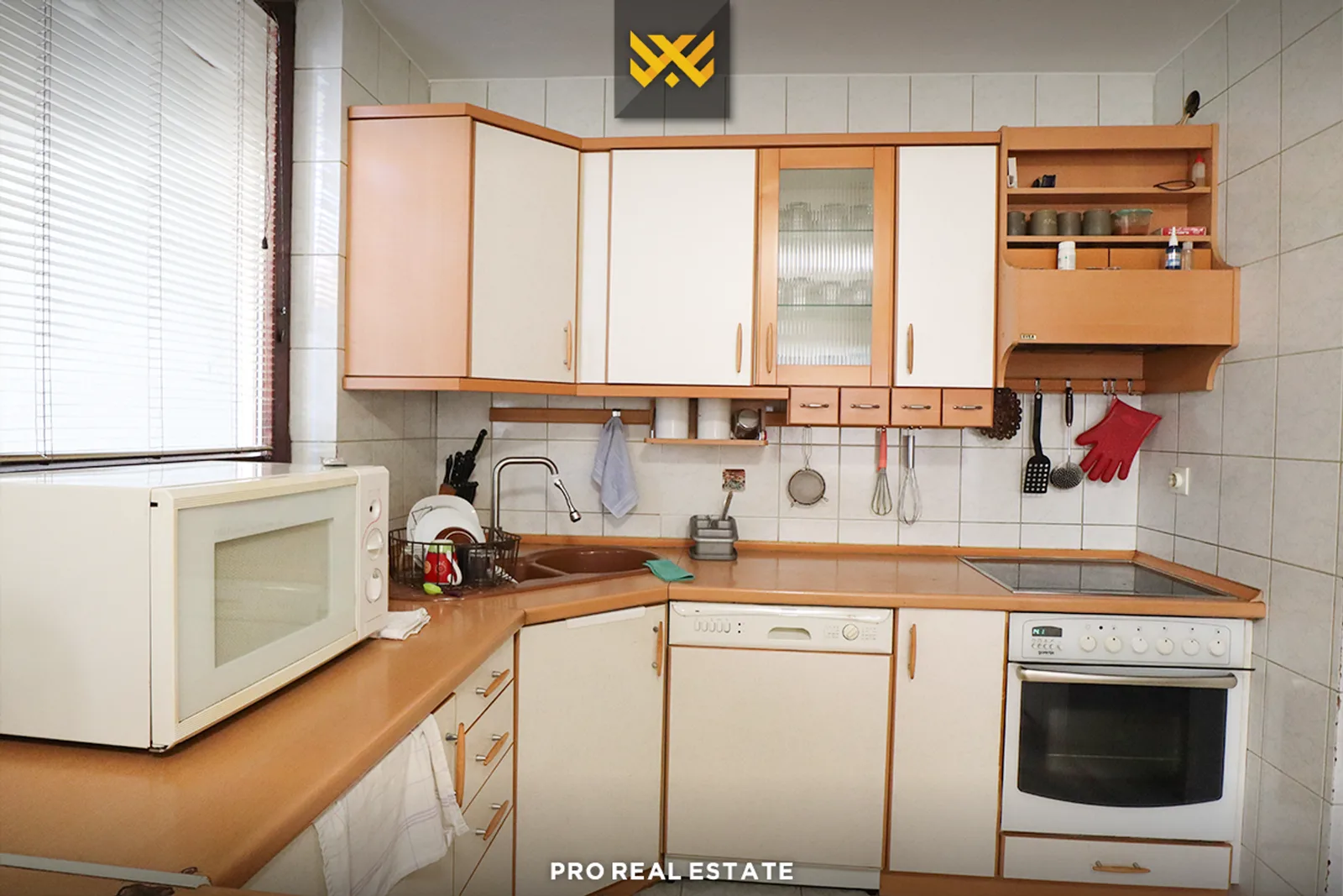 Shtëpi 500m² në #SHITJE në Vellushë.