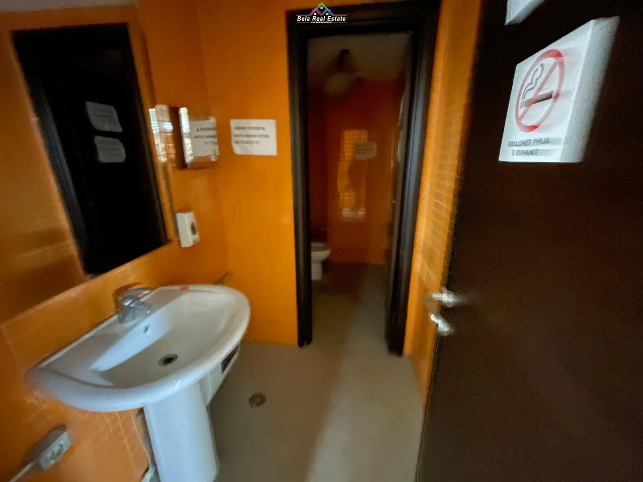 Zyre me qera ne Bllok ( ID BZ2384)Tirane