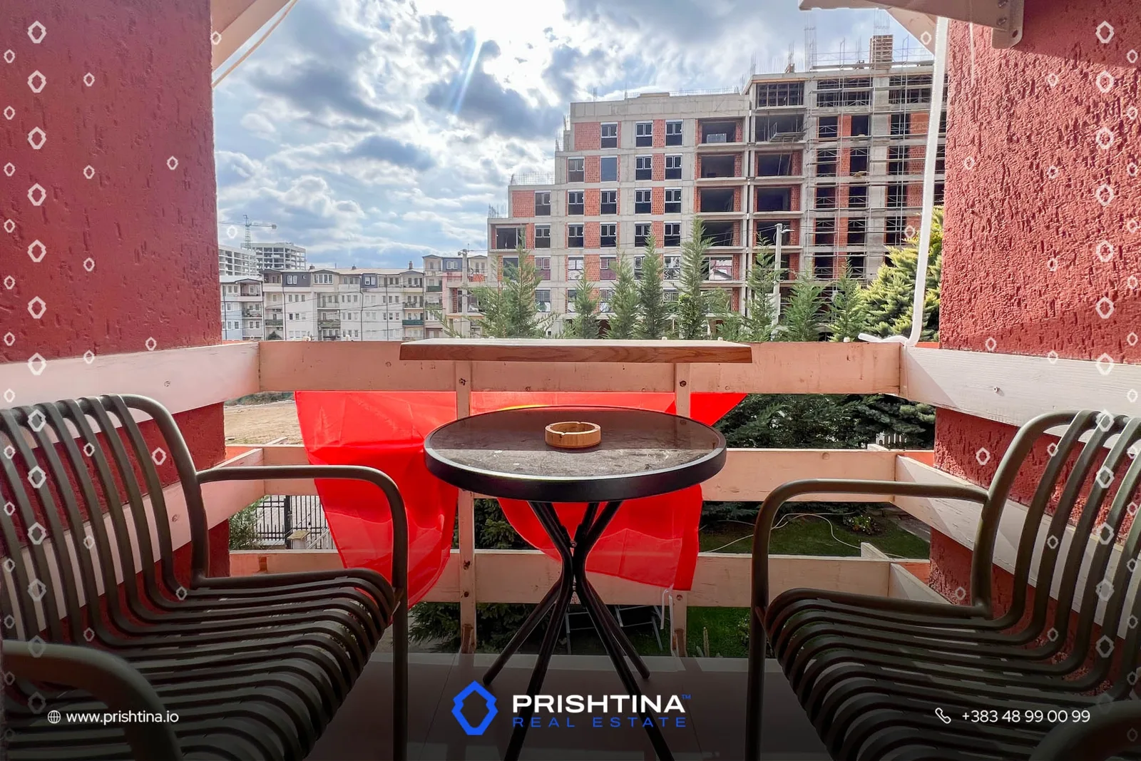 Shtëpi me qira 300m² + 3 ari oborr në Mati 1