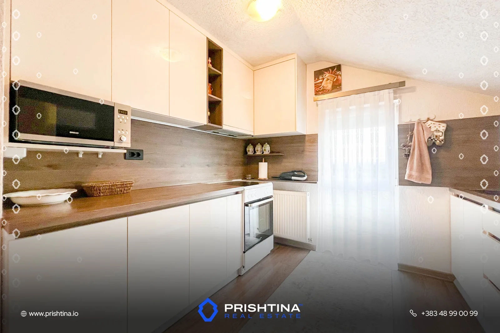 Kat shtëpie me qira 72m² në Emshir