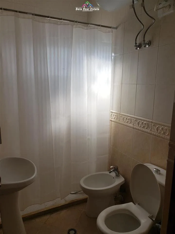 Apatament Me Qera 2+1+Verande Tek Fusha e Aviacionit (ID B2201199)Tirane