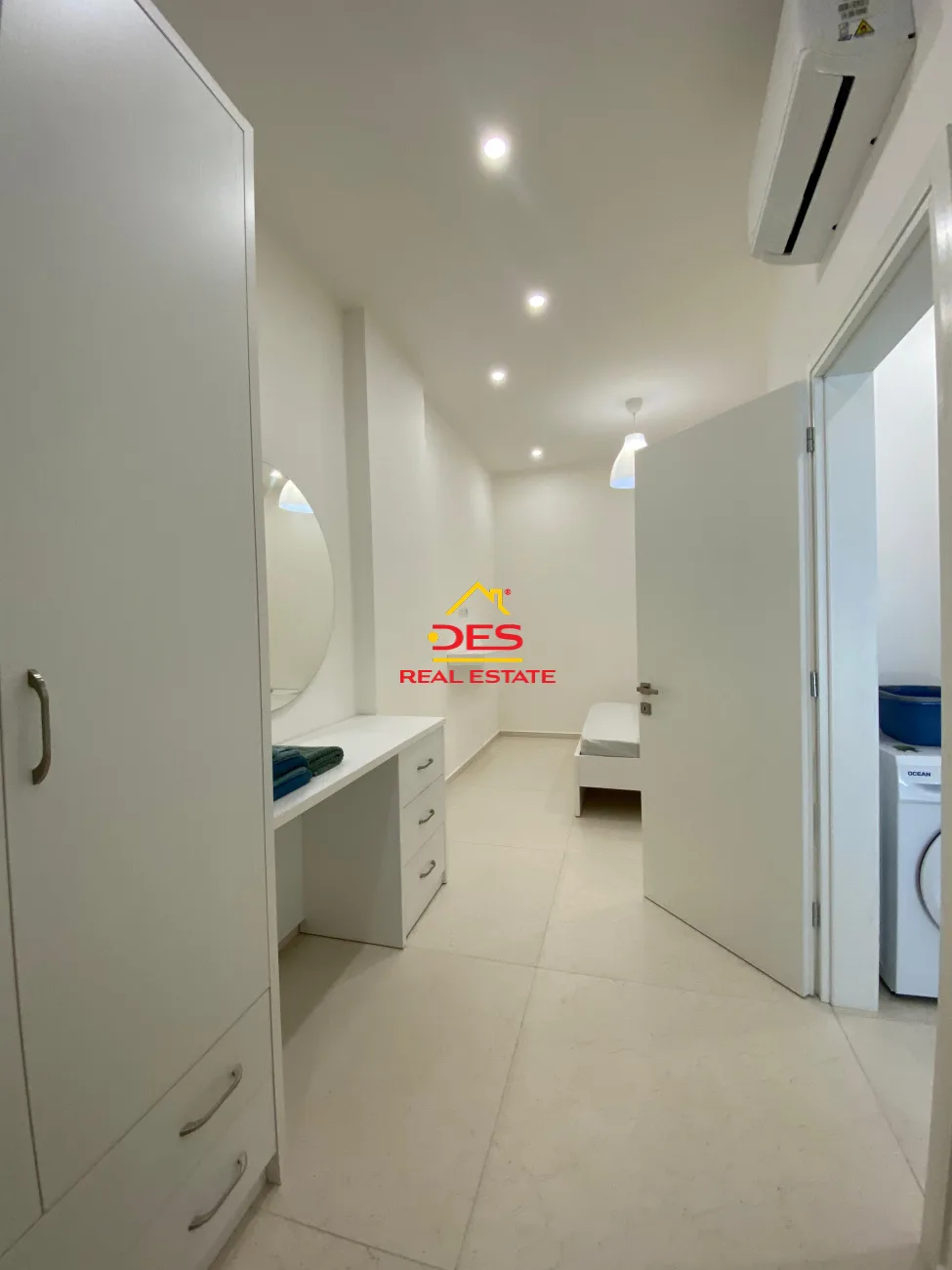 Shitet apartament 1+1 në qëndër,orikum