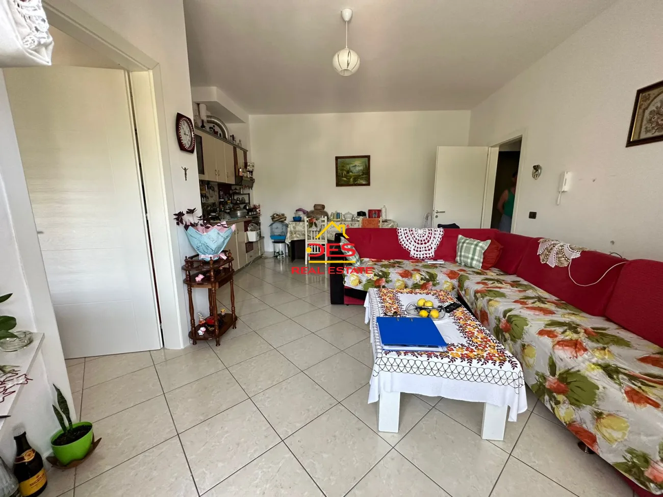 Shitet apartament 2+1 te bishti kalldrëmit, vlorë