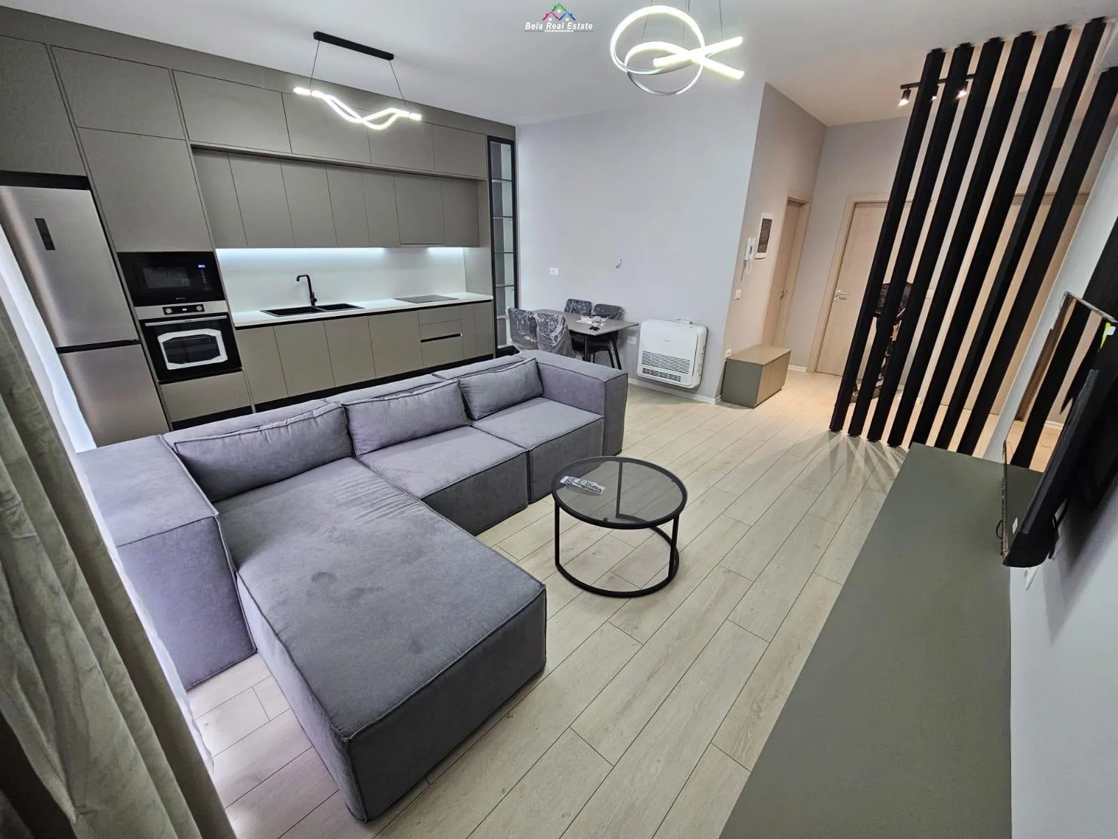 Apartament me qera 2+1+Post parkimi Tek Ish Fusha e Aviacionit (ID B2201163) Tirane​