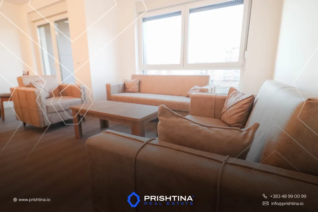 Banesë me qira 96m² në Rrugën A