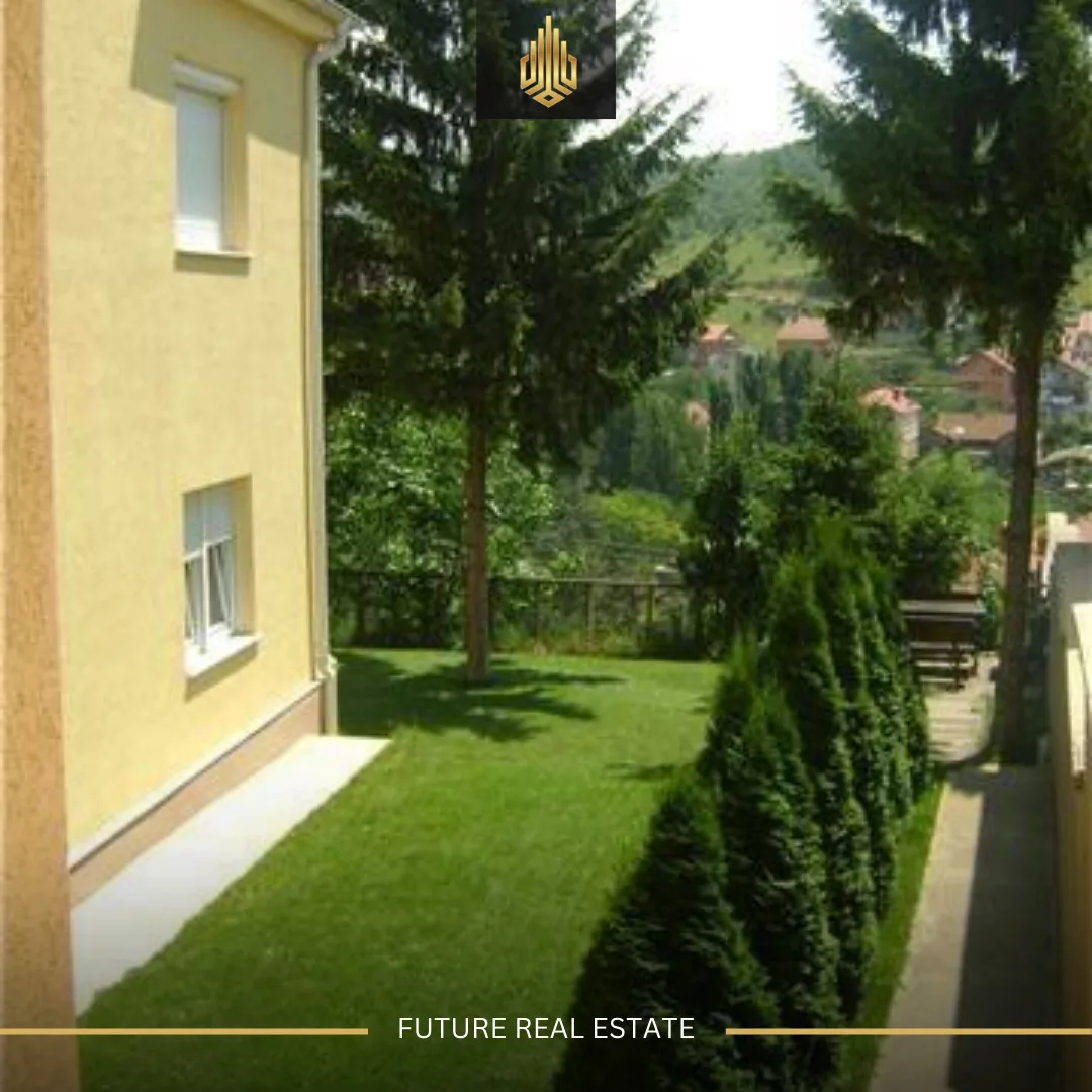Shtëpi në SHITJE/600m²