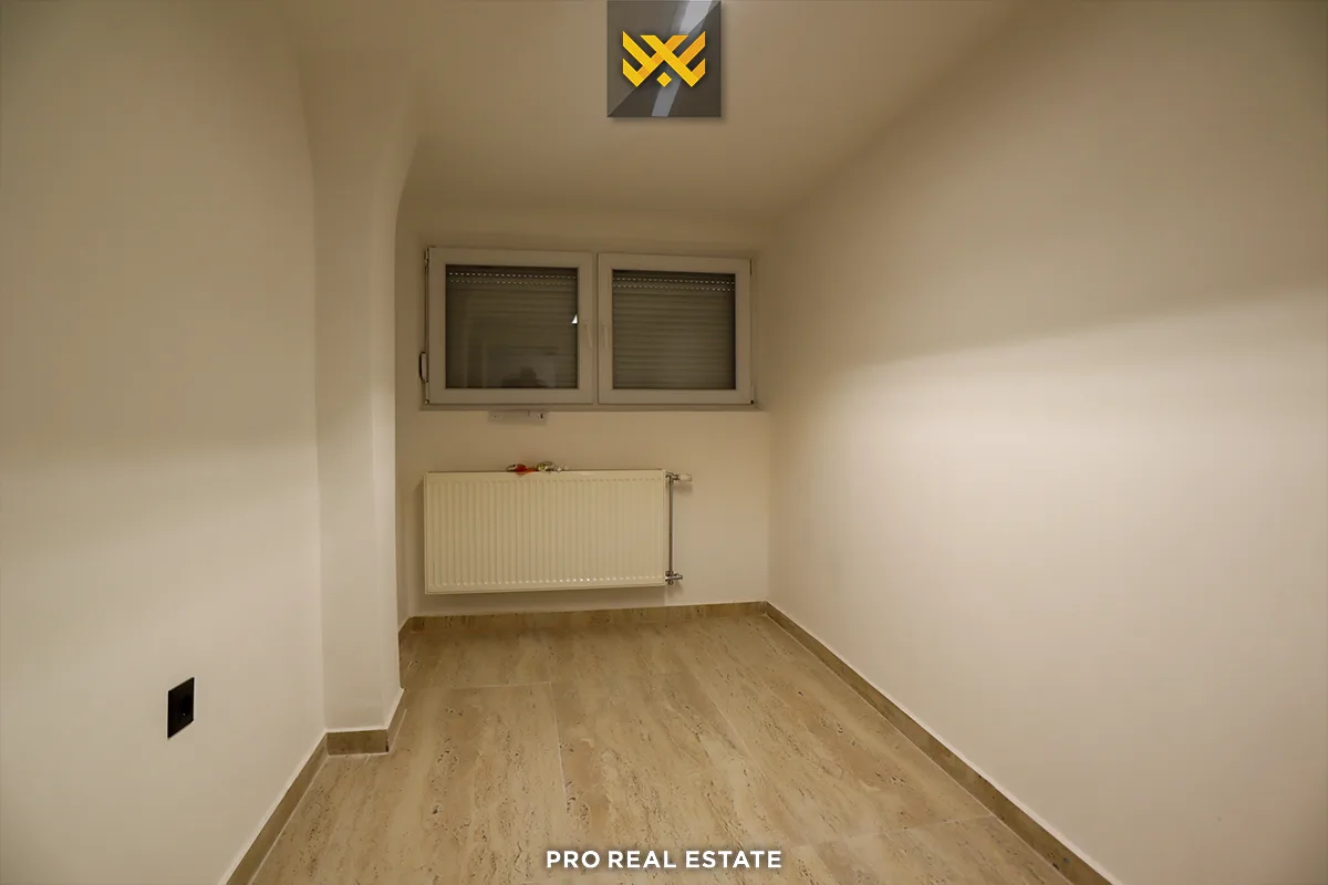 Zyrë 70m² me #QIRA në Qendër
