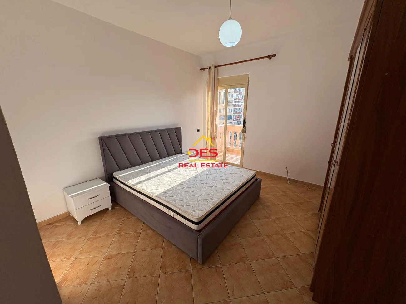 Jepet me qira apartament 2+1 te aleksandria, vlorë
