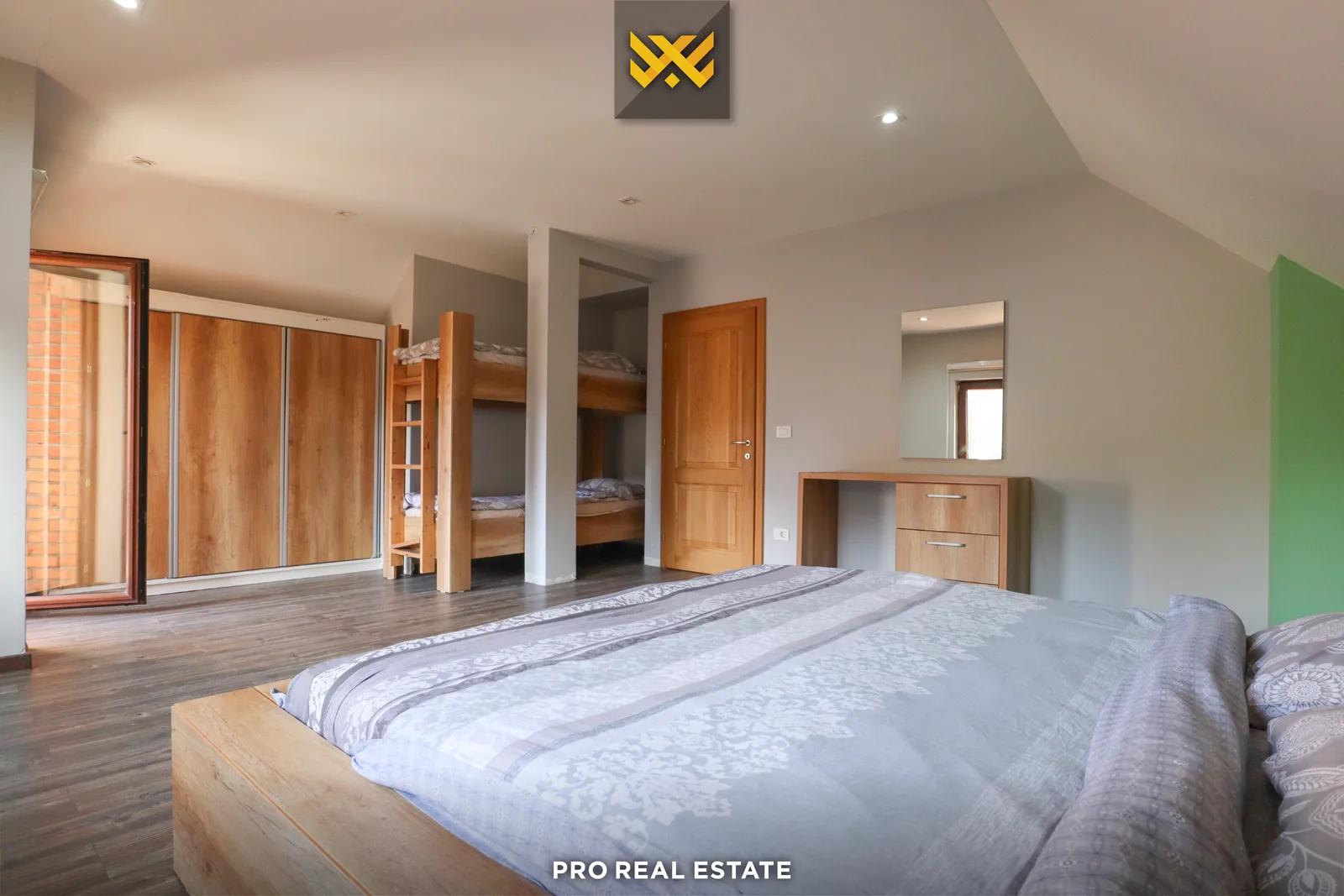 Villë 160m² për #SHITJE në Brezovicë