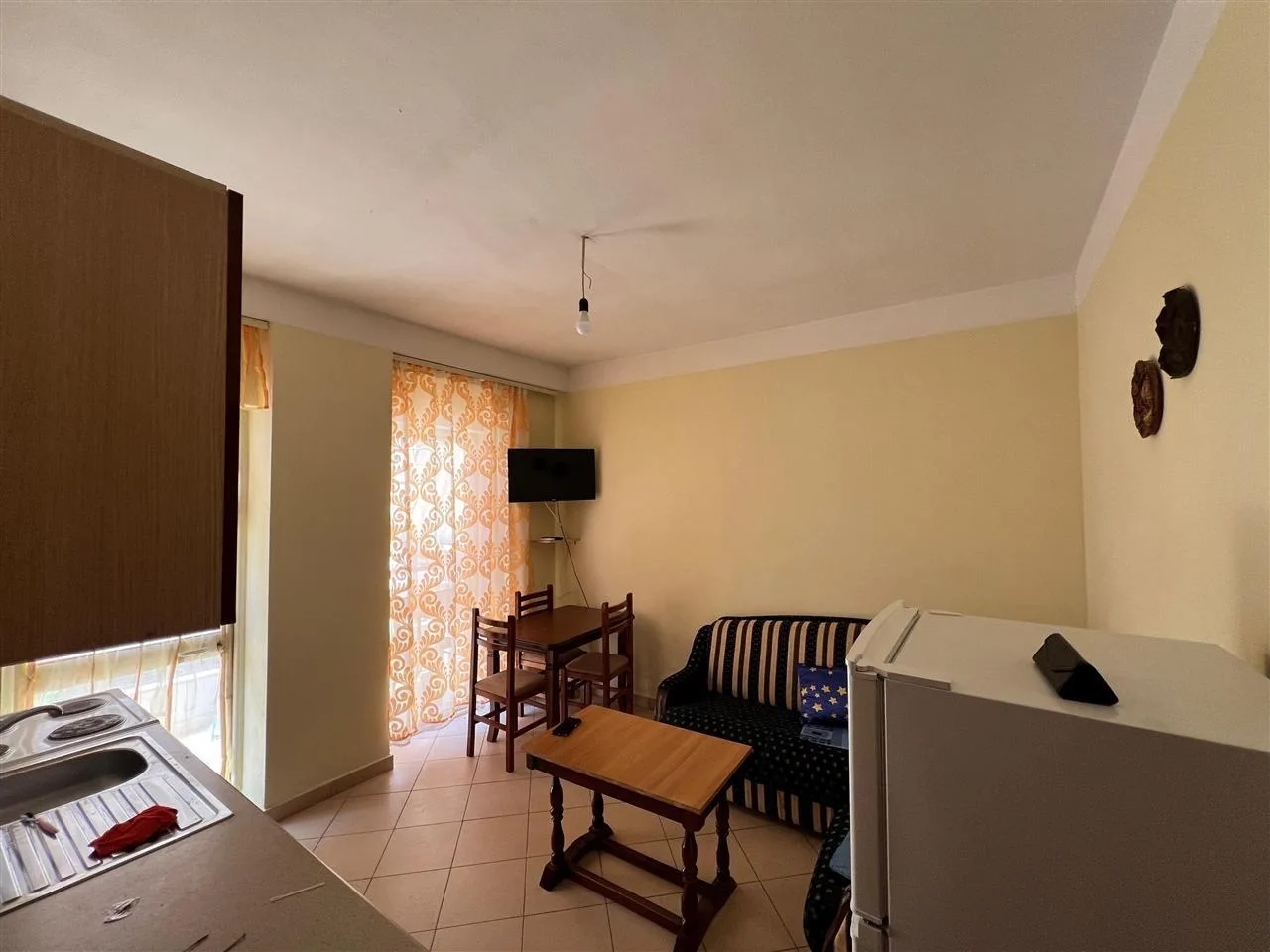 Apartament Me Qera 1+1 tek 5 Maji (ID B2101180) Tirane