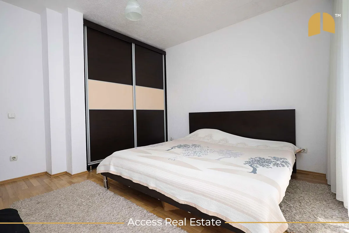 Shtëpi në SHITJE me FLETË POSEDUESE 378m² dhe 4.68 Ari TRUALL - Lagjja Qëndresa