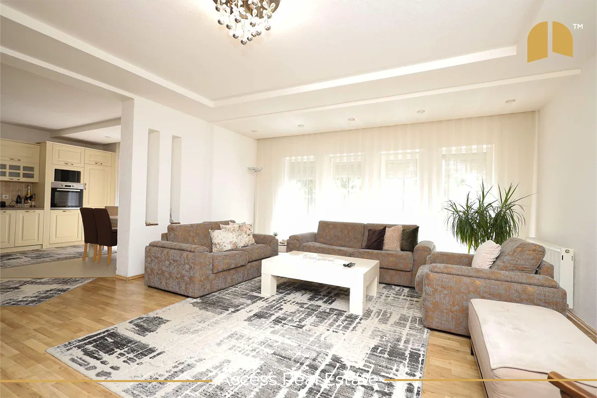 Shtëpi në SHITJE me FLETË POSEDUESE 378m² dhe 4.68 Ari TRUALL - Lagjja Qëndresa