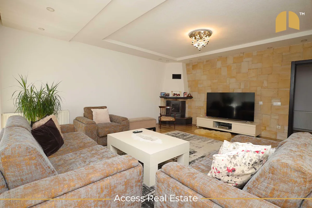 Shtëpi në SHITJE me FLETË POSEDUESE 378m² dhe 4.68 Ari TRUALL - Lagjja Qëndresa