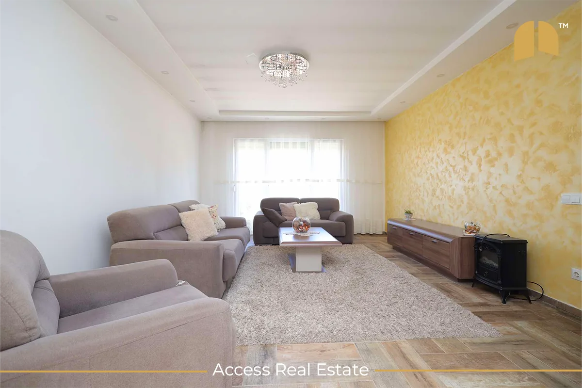 Shtëpi në SHITJE me FLETË POSEDUESE 378m² dhe 4.68 Ari TRUALL - Lagjja Qëndresa