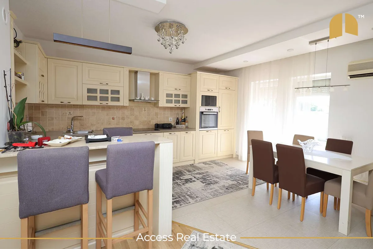 Shtëpi në SHITJE me FLETË POSEDUESE 378m² dhe 4.68 Ari TRUALL - Lagjja Qëndresa
