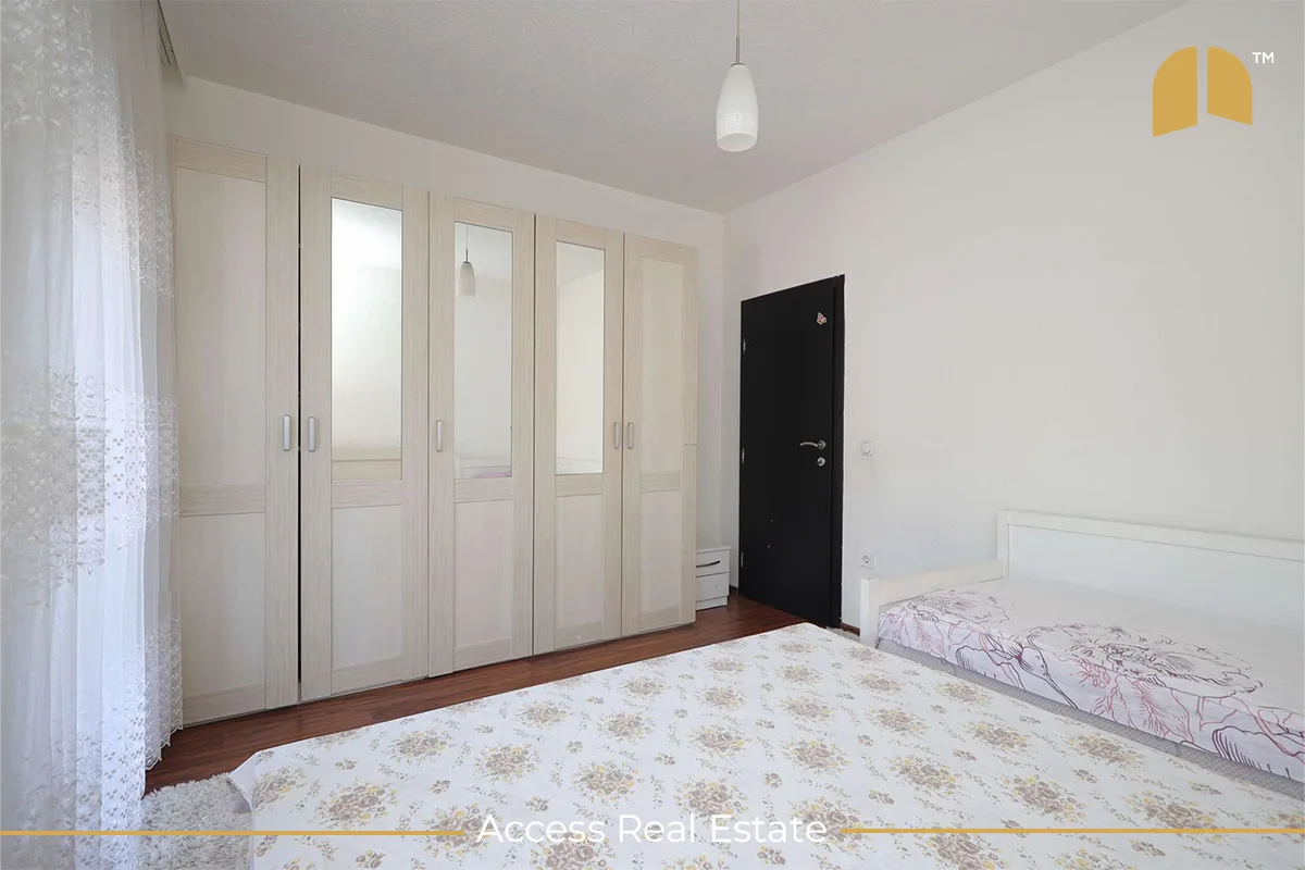 Shtëpi në SHITJE me FLETË POSEDUESE 378m² dhe 4.68 Ari TRUALL - Lagjja Qëndresa