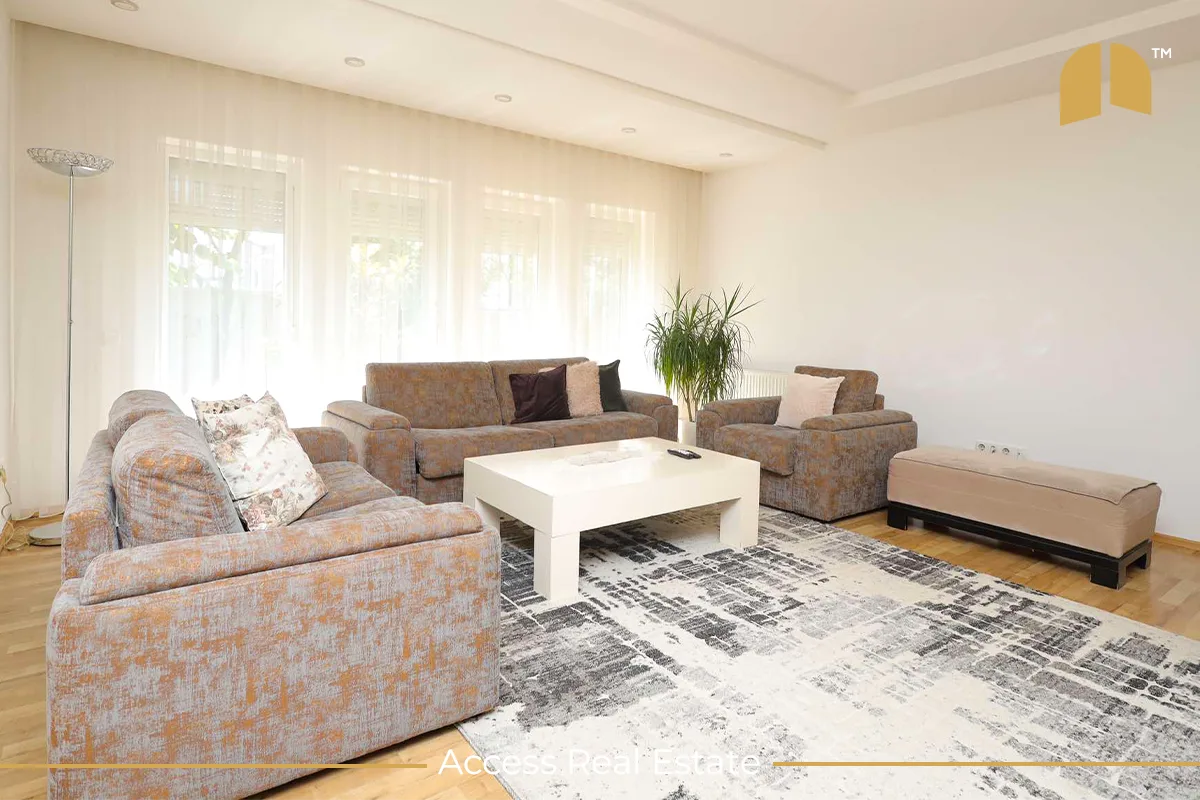 Shtëpi në SHITJE me FLETË POSEDUESE 378m² dhe 4.68 Ari TRUALL - Lagjja Qëndresa