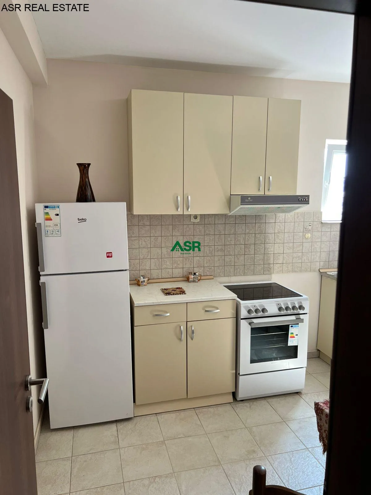 #ID:4097 Banesë me #qira në qender-prapa teatrit