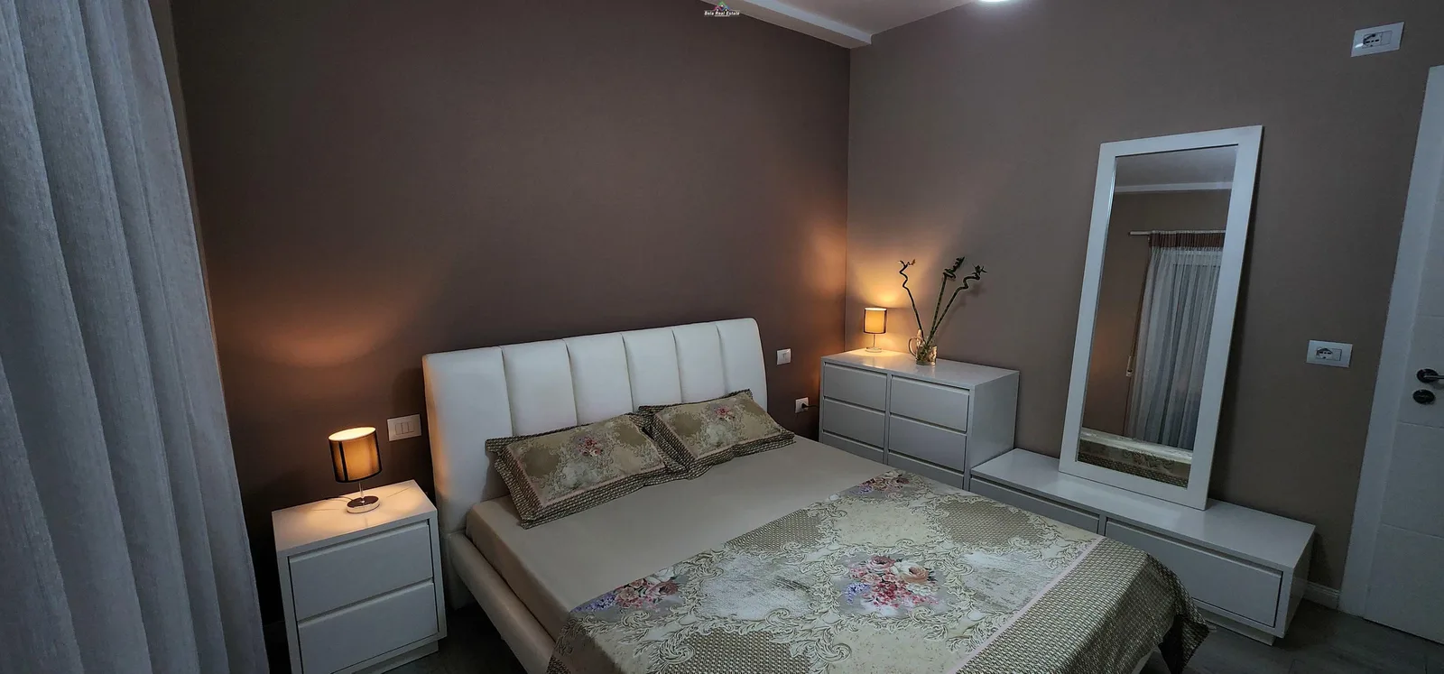 Apartament Me Qera 1+1 ne Myslym Shyr (ID B2101497) Tirane