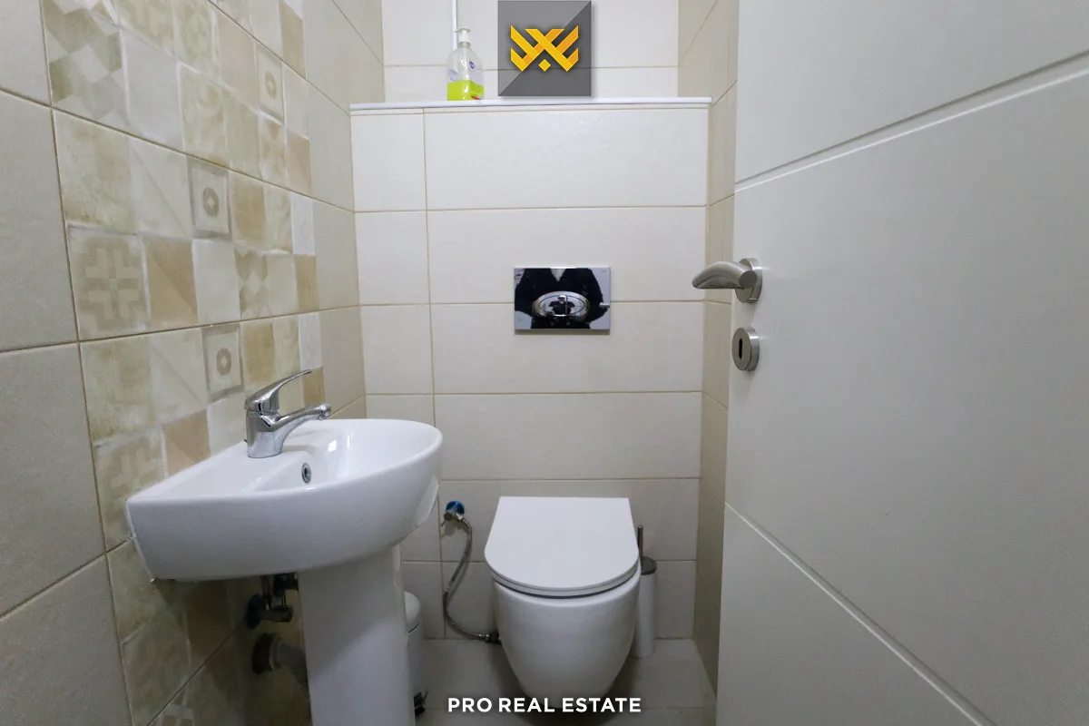 Banesë 130m² + 60m² për #SHITJE në Fushë Kosovë