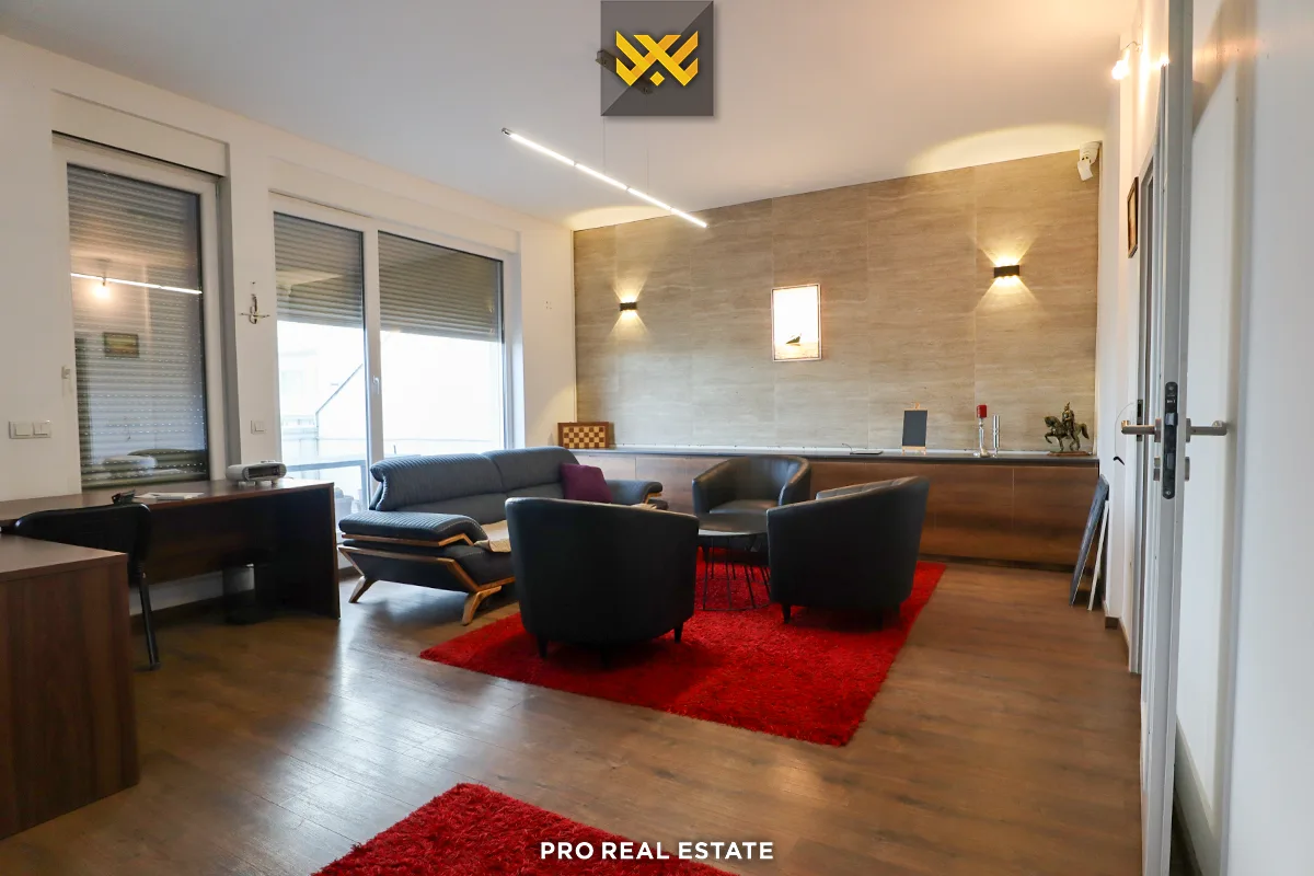 Banesë 130m² + 60m² për #SHITJE në Fushë Kosovë