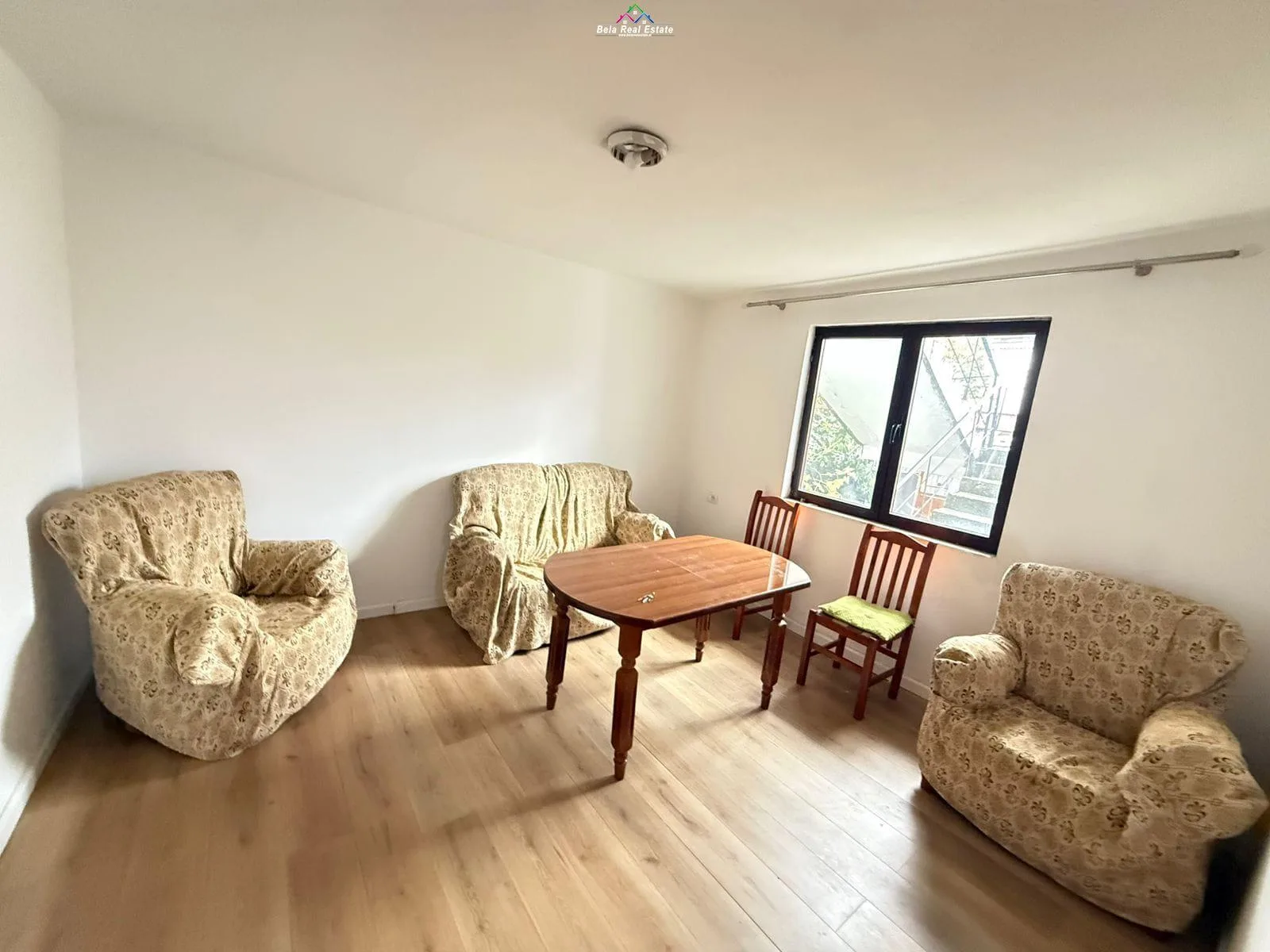 Vile me Qera 2+1 Tek Varri I Bamit (ID BV22524) Tirane