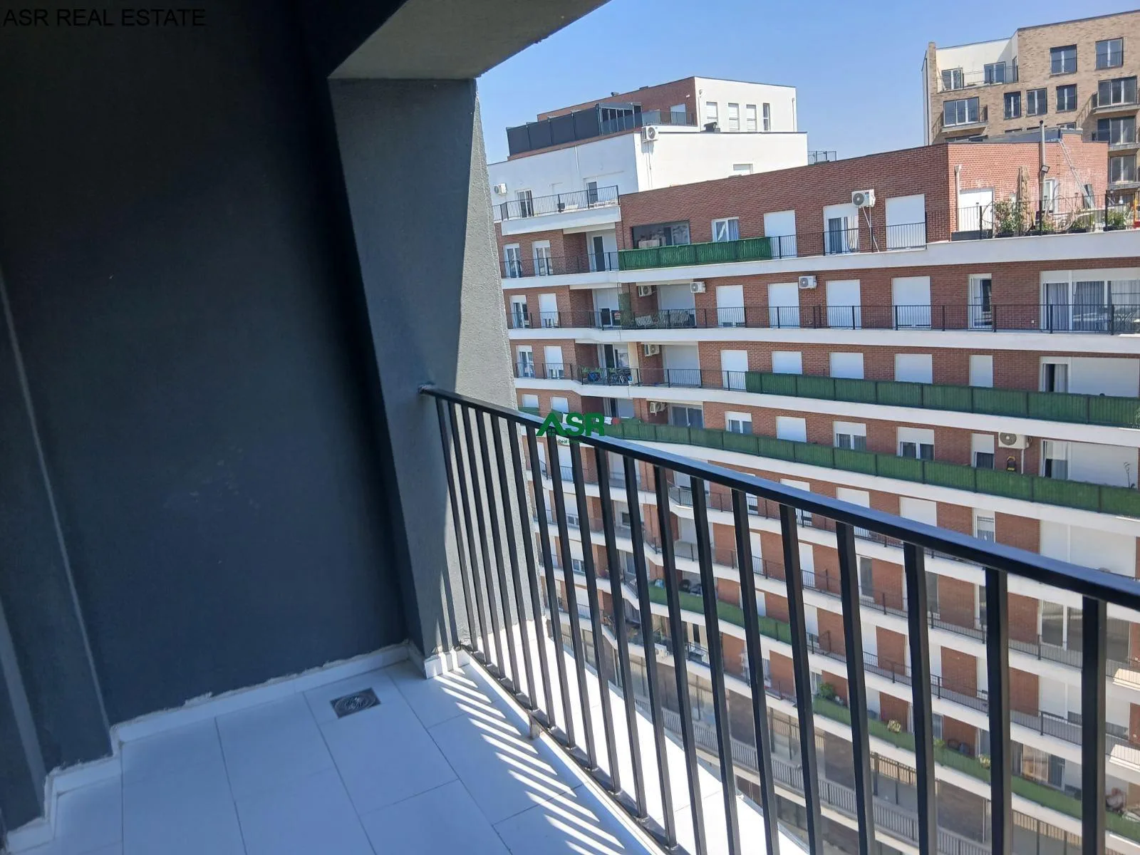 #ID:4464 Banesë 89m2 me #qira në lagjen Prishtina e Re