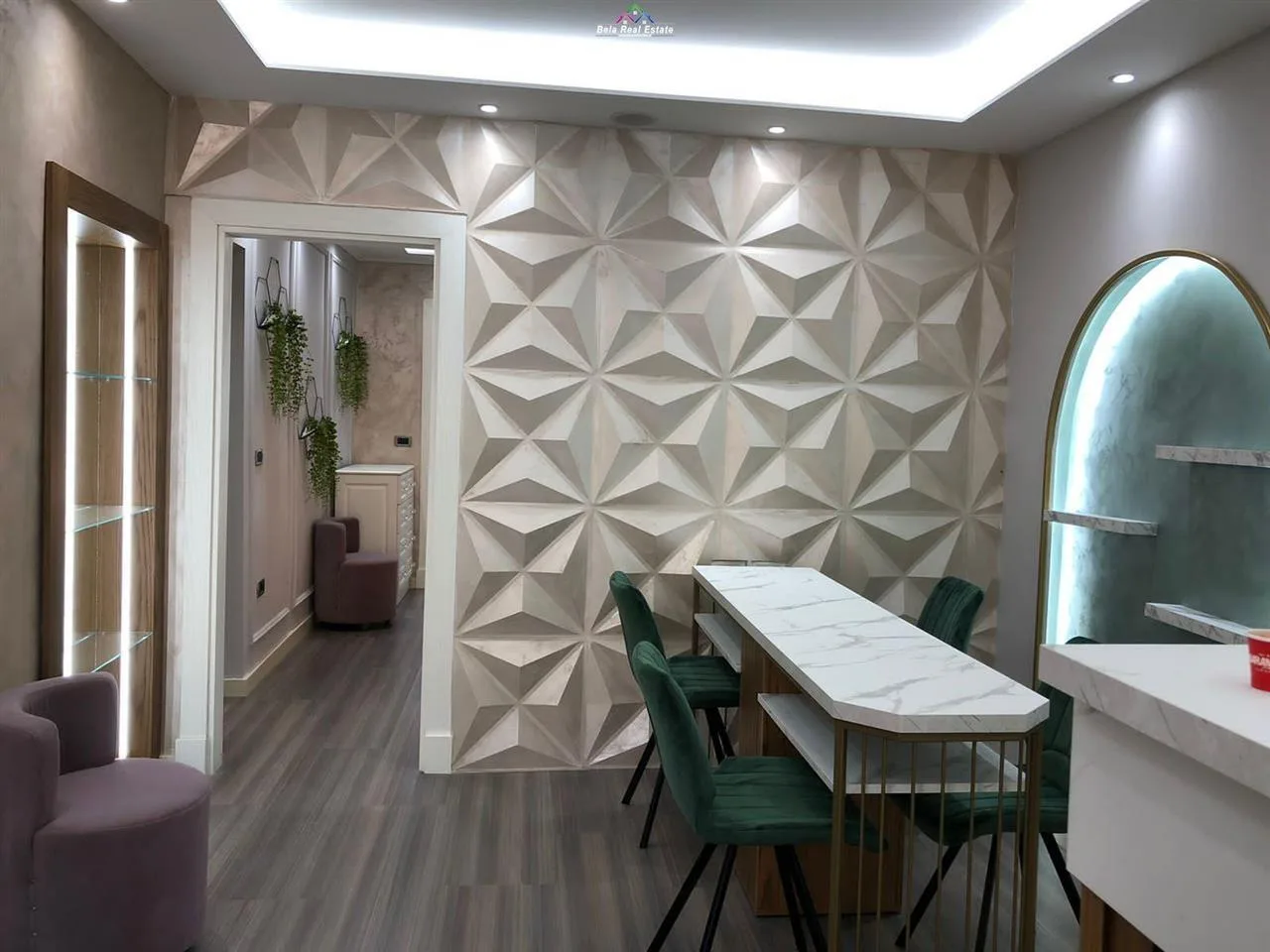 Jepet me qera apartament 1+1 tek Komuna e Parisit (ID B210521) Tirane