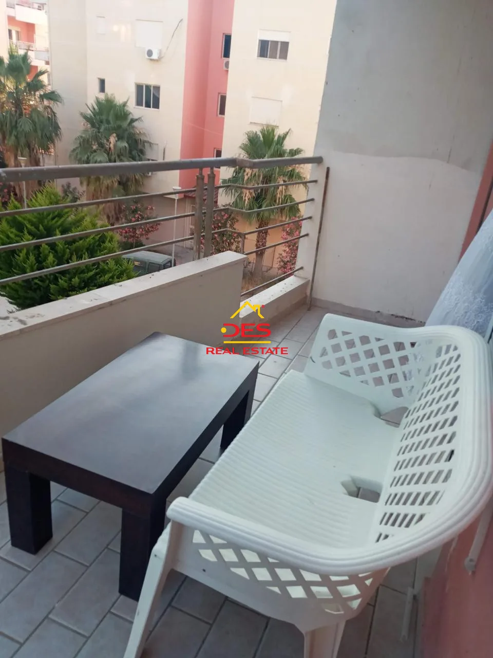 Shitet apartament 1+1 në qëndër,orikum.