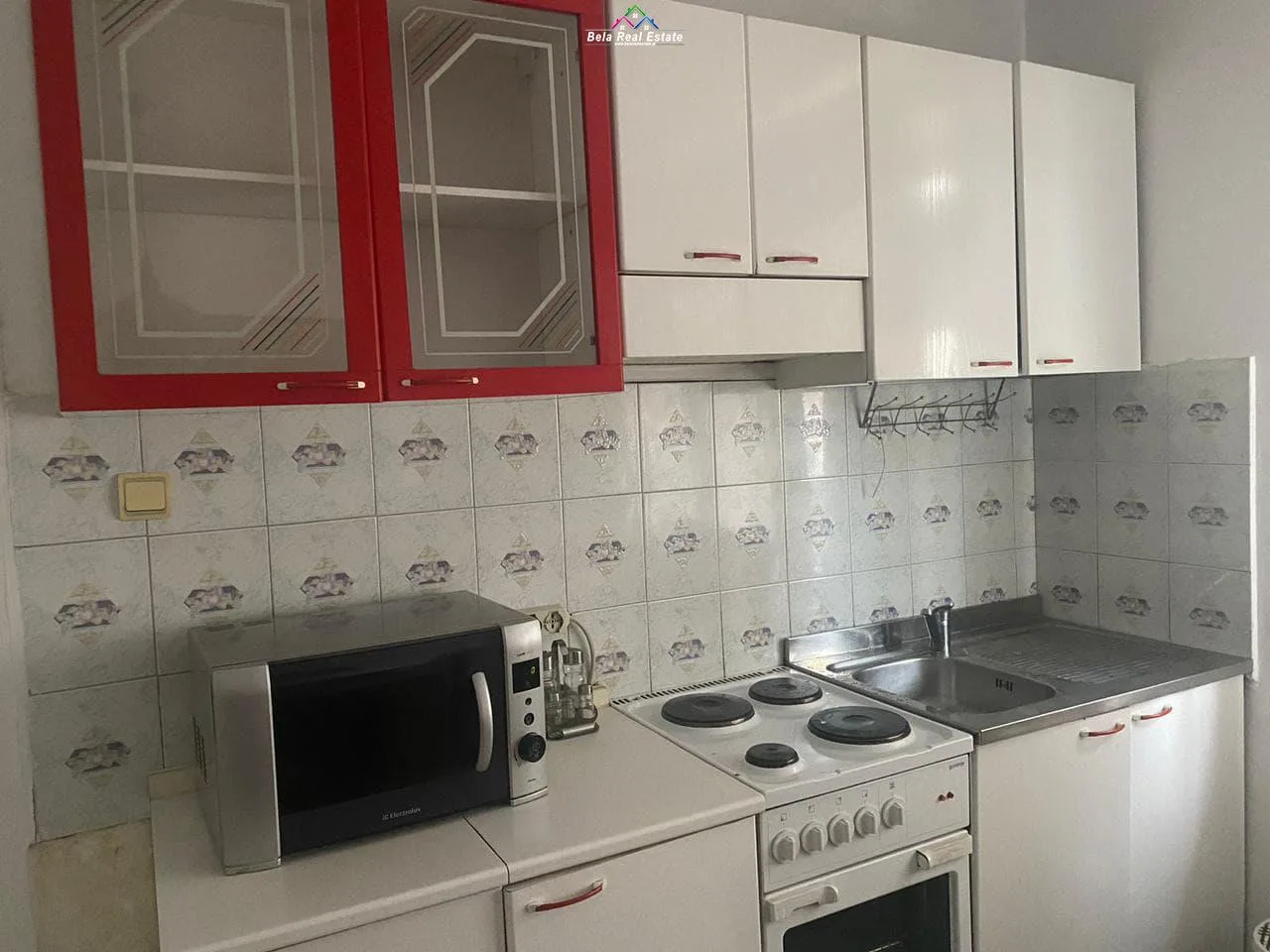 Apartament Me Qera 1+1 ne Qender (ID B211300) Tirane