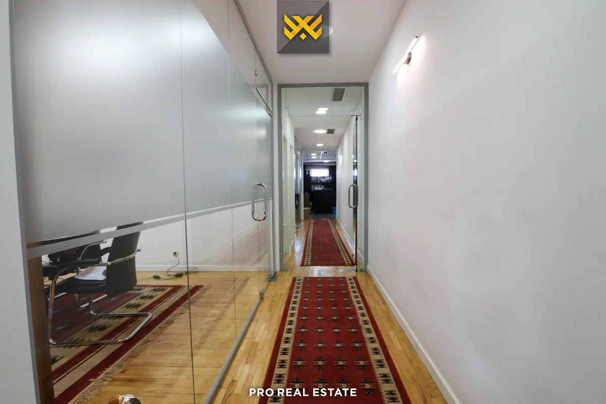 Lokal / Zyrë 165m² me #QIRA në Veternik