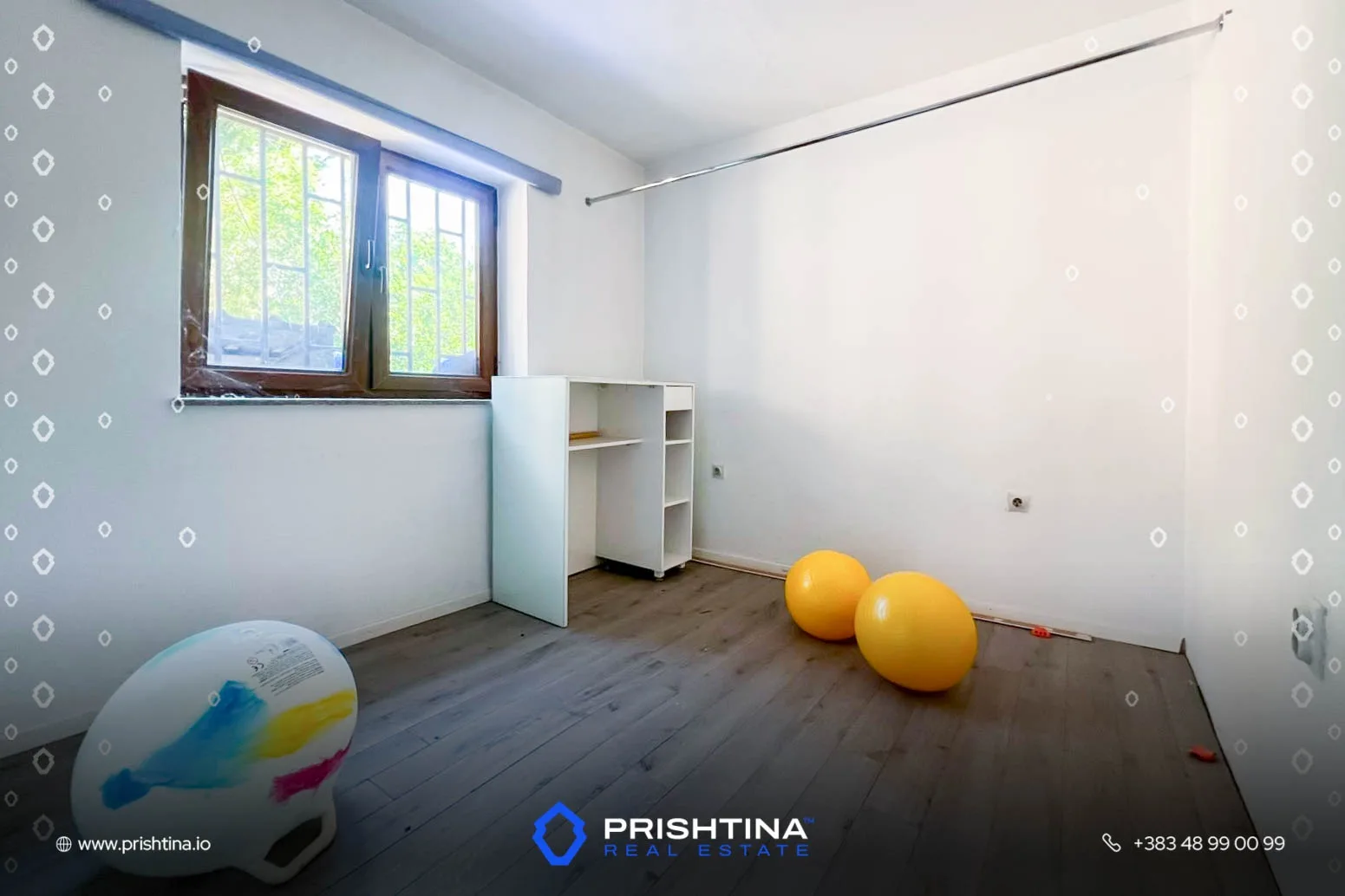 Shtëpi me qira dhe në shitje 250m² + 3 ari truall te Bregu i Diellit