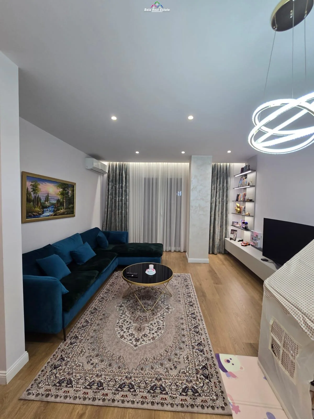 Apartament me Qera 2+1 ne Bllok (ID B2201546) Tirane