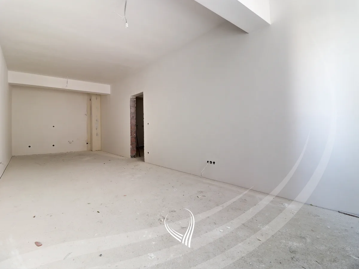 Banesë me 2 dhoma gjumi në shitje në lagjen Lakrishtë – Kuka Tower