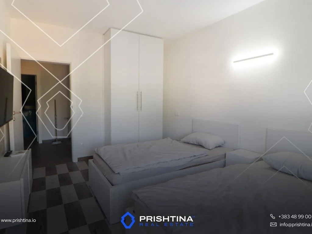 Hotel me qira 1500m2 në Banjë të Pejës