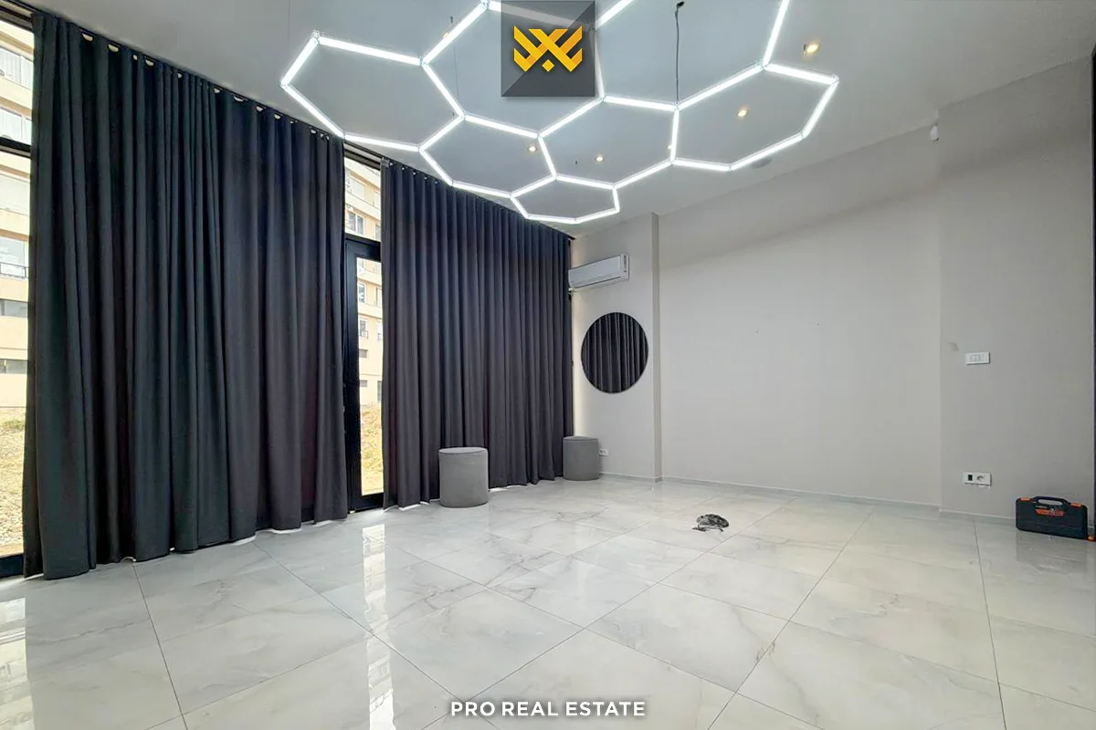 Lokal 209.4m² me #QIRA te Rruga C